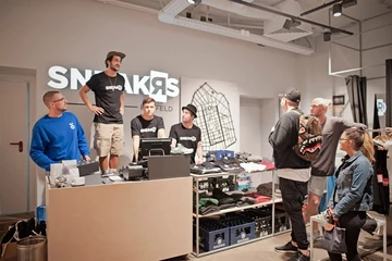 38sneaker-store-krefeld-sneakrs