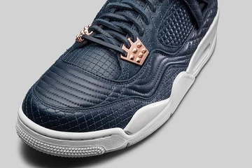 AIR-JORDAN-4-RETRO-PREMIUM-NAVY-WHITE8