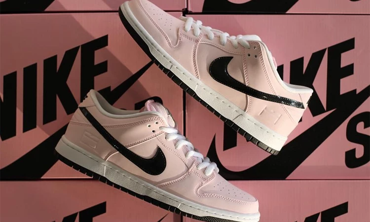 Nike SB Dunk Low Pink Box