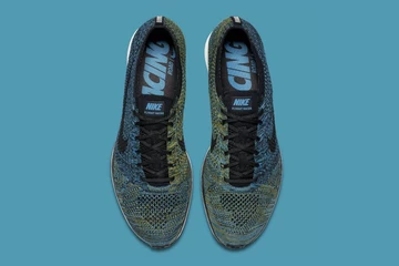 NIKE-FLYKNIT-RACER-BLUE-GLOW3