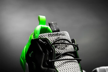 Reebok x Black Scale - online now