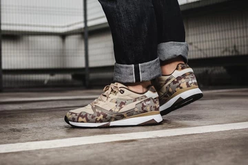 Diadora V.7000 & N.9000 Camo Pack - online now