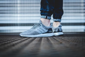 adidas Ultra Boost Superbowl Pack