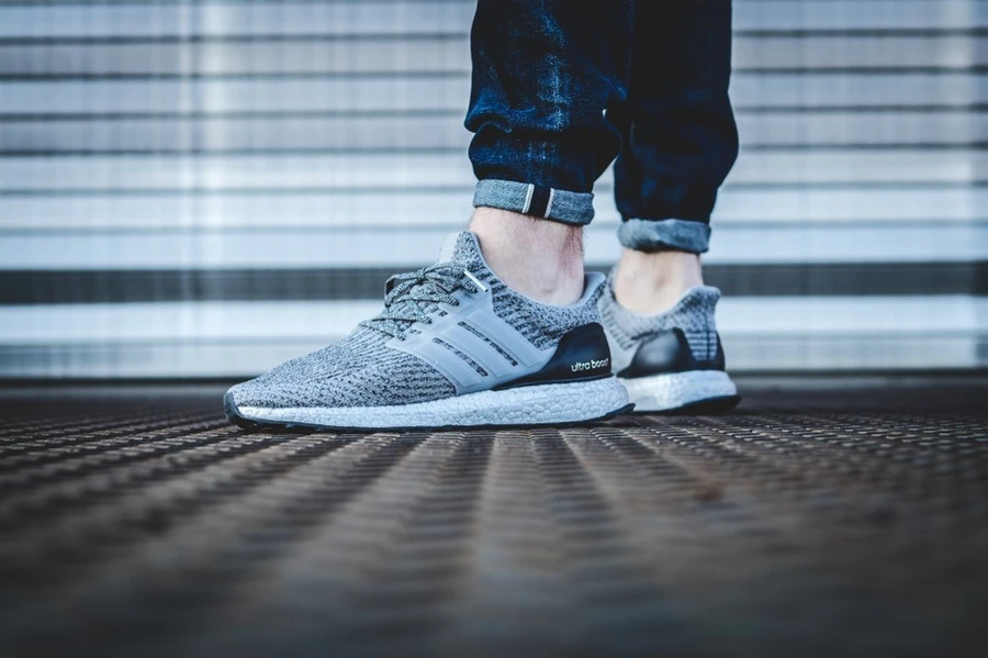 adidas gazelle silver green womens adidas ULTRABOOST 22 Running Shoes | Triple White