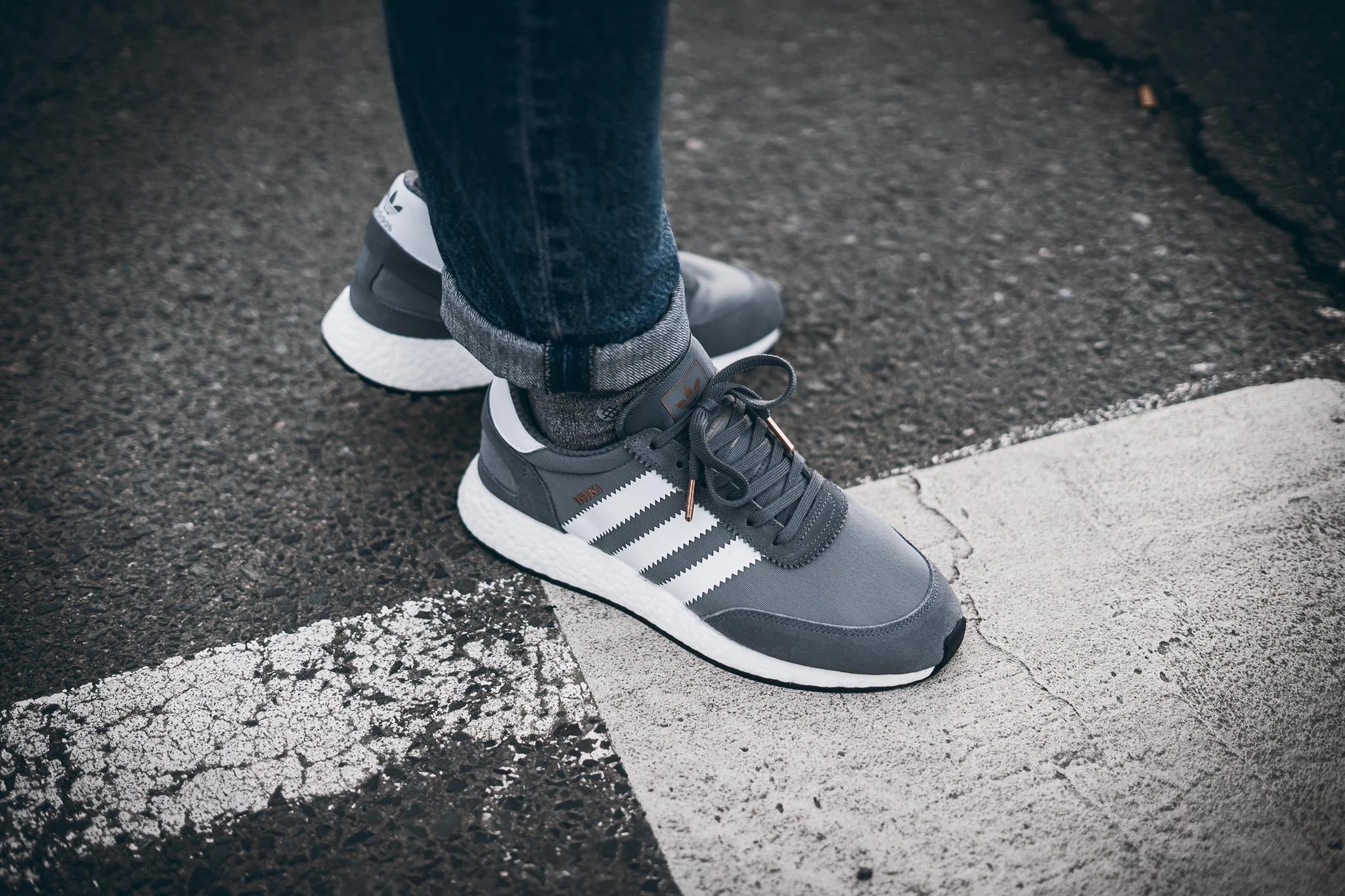 Adidas iniki vista grey best sale