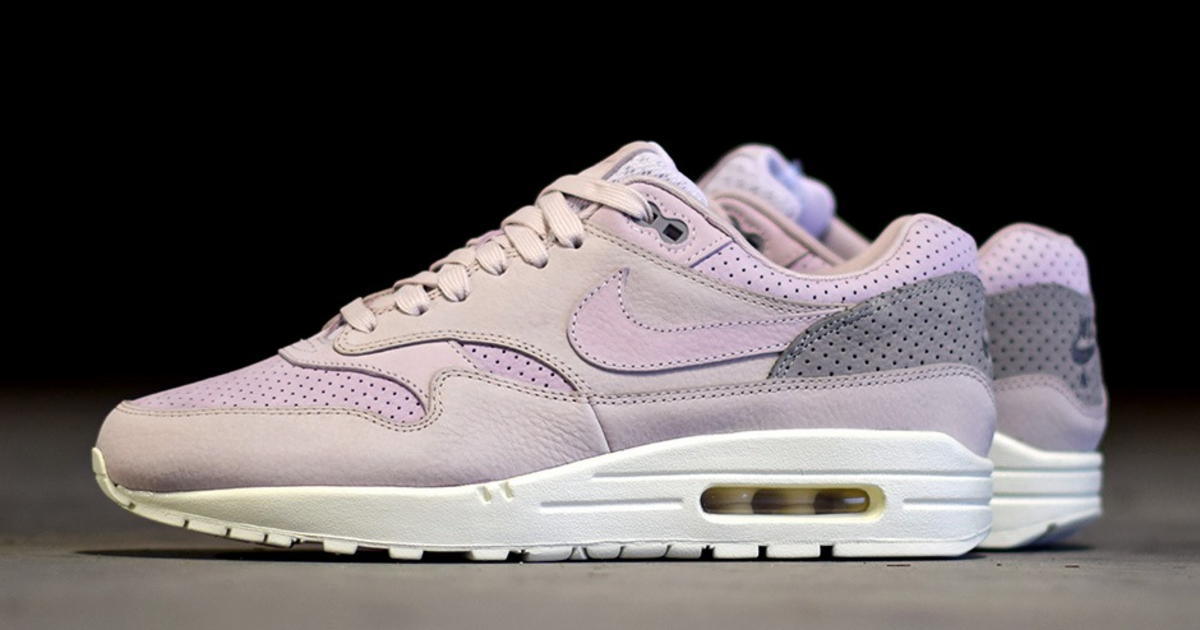 air max 1 pinnacle arctic pink