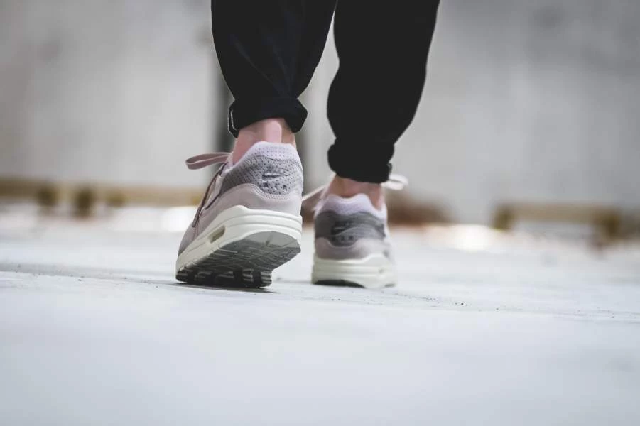 NikeLab Air Max 1 Pinnacle Arctic Pink Dead Stock