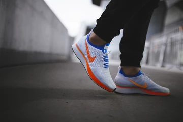 Nike Zoom Mariah Flyknit Racer WMNS