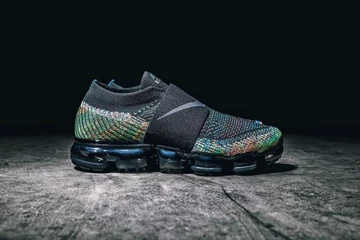 Nike Air VaporMax Laceless Multicolor - first look