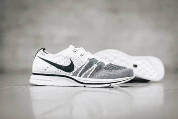 Nike Flyknit Trainer White