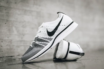 Nike Flyknit Trainer White