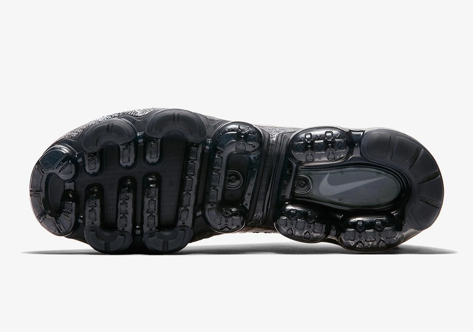 Air vapormax explorer dark online