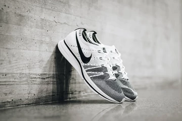 Nike Flyknit Trainer White