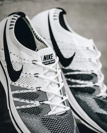 Nike Flyknit Trainer White