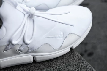 Nike Pocket Knife DM All White - Closer Look und Releaseinfos