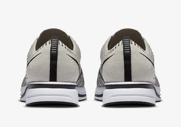 Nike Flyknit Trainer Pale Grey