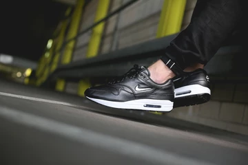Nike Air Max 1 Jewel Premium Black