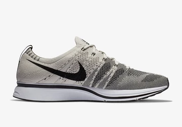 Nike Flyknit Trainer Pale Grey
