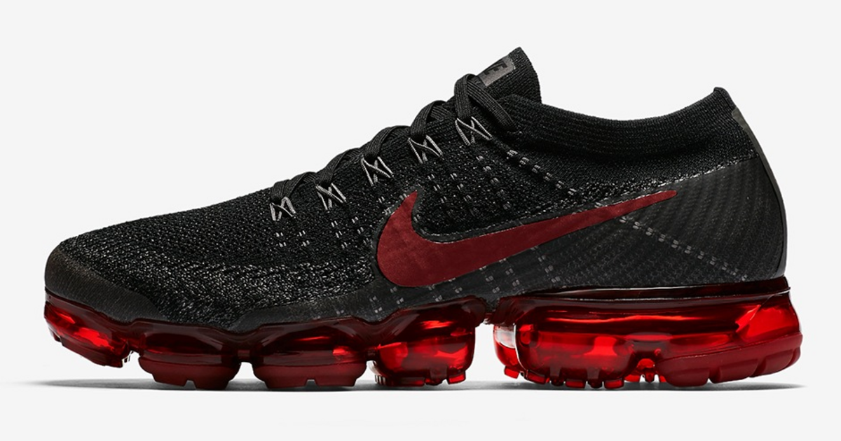 nike vapormax flyknit red black