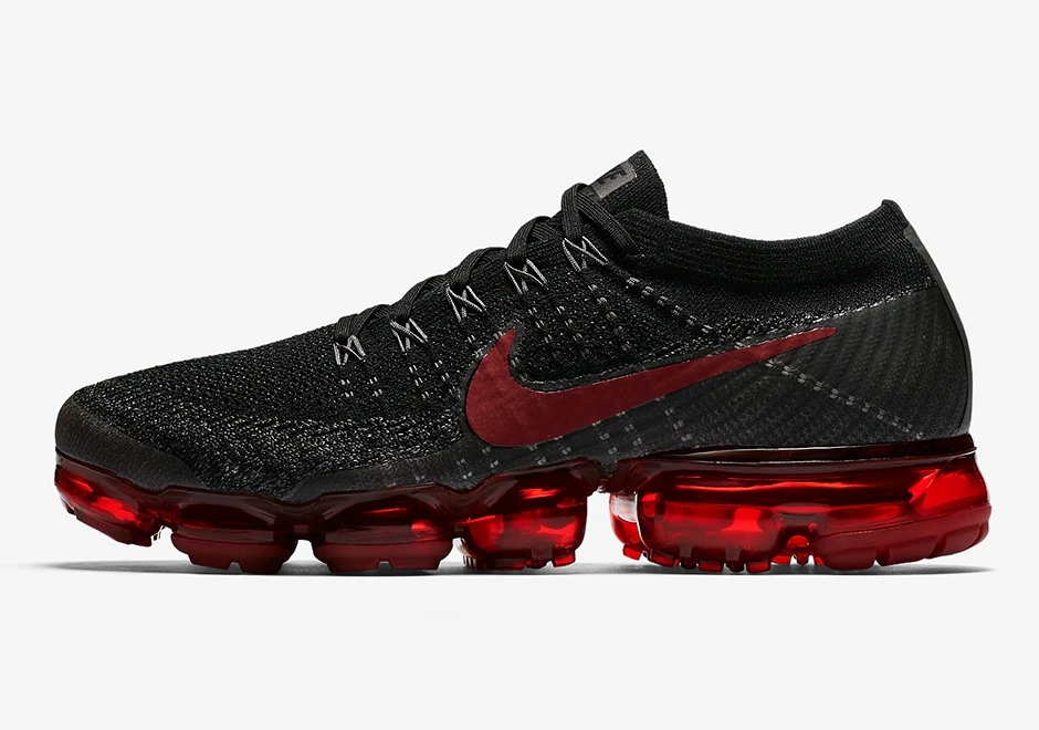 Nike Air VaporMax Flyknit Black Dark Team Red Dead Stock