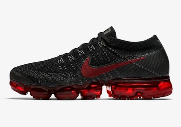 Nike Air VaporMax Flyknit Black/Dark Team Red