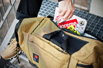 pinqponq Blok Large Vivid Gold Bold - latest pickup