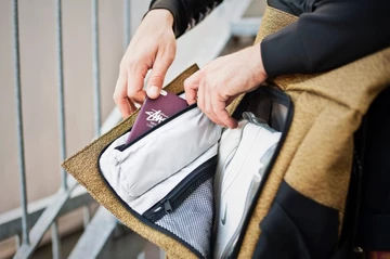 pinqponq Blok Large Vivid Gold Bold - latest pickup