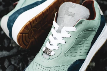 Sneakerness Köln × Kangaroos Ultimate Green Bridges