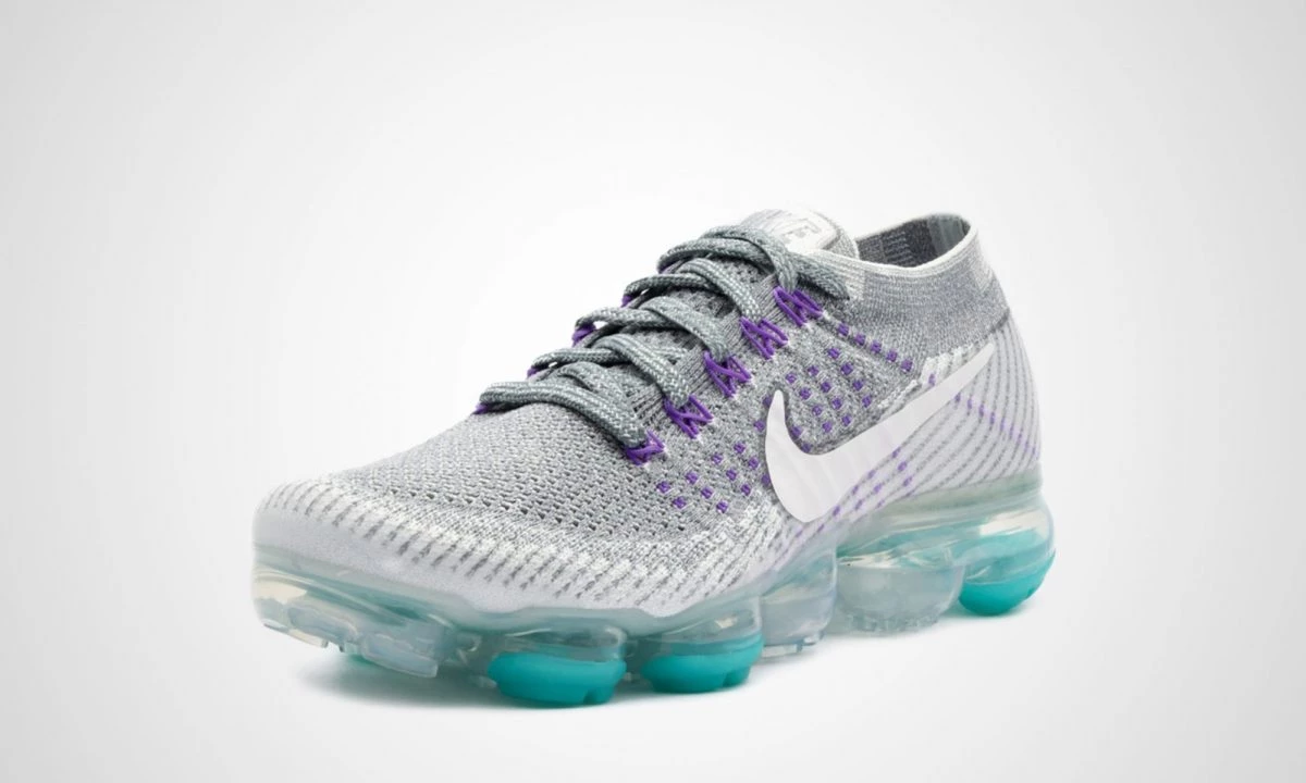 Nike Air VaporMax Flyknit Heritage Pack Grape Dead Stock
