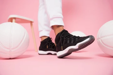 Onygo: NIKE Air Jordan 11 Heiress