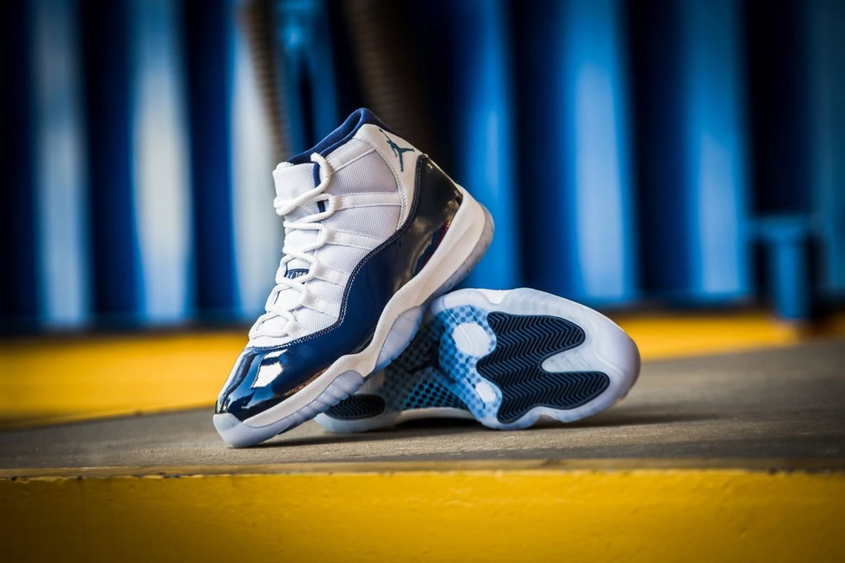 Jordan xi midnight navy best sale