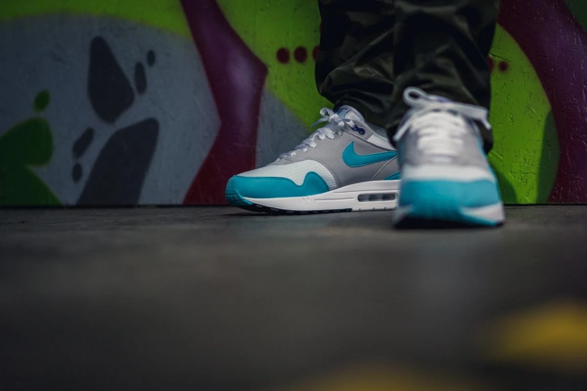 Nike air max 1 anniversary aqua hotsell