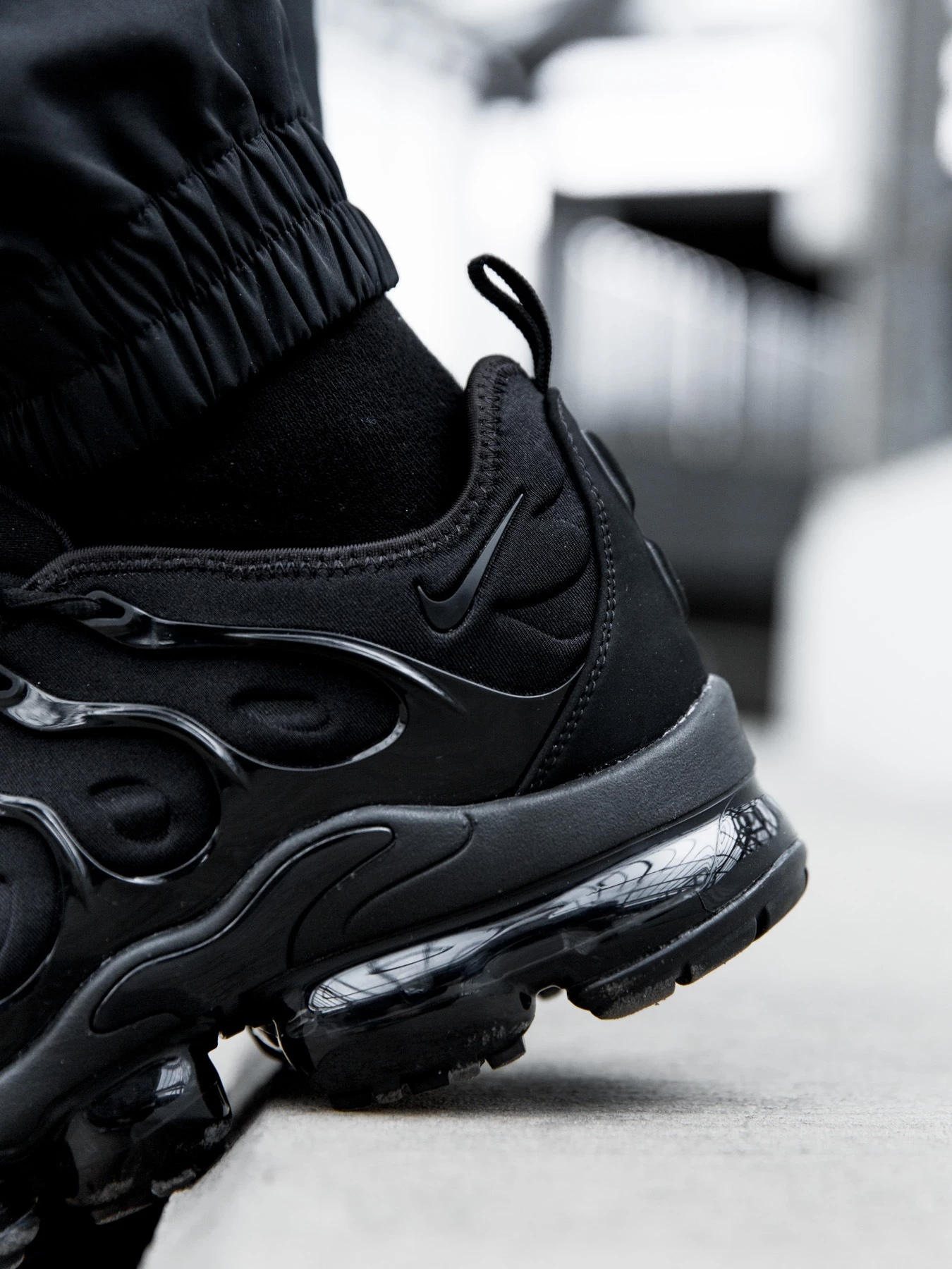 Nike Air VaporMax Plus Triple Black Dead Stock