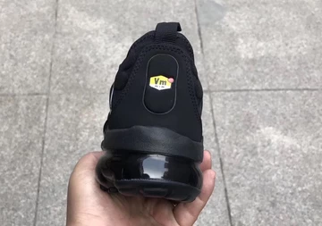 Nike Air VaporMax Plus Triple Black
