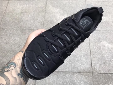 Nike Air VaporMax Plus Triple Black