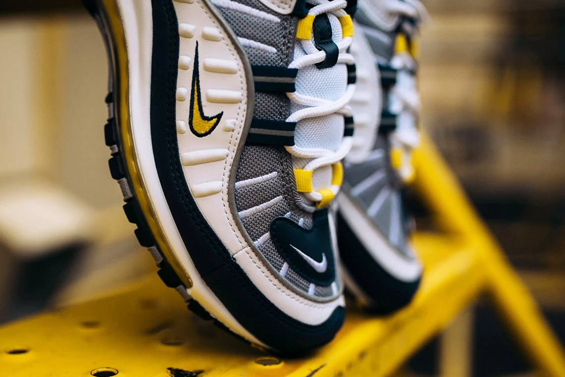 Nike Air Max 98 Tour Yellow Releaseinfos Dead Stock