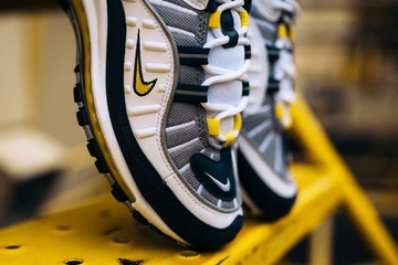 Nike Air Max 98 Tour Yellow - Releaseinfos