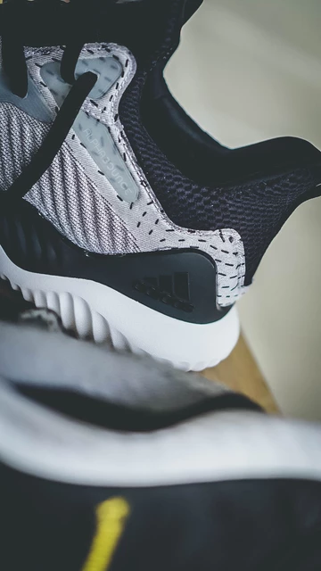 RUN THE GAME: adidas AlphaBOUNCE Beyond - online now!