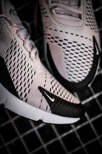 Nike Air Max 270 Hot Punch - detailed look