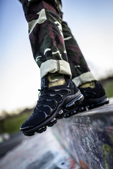 Nike Air VaporMax Plus Triple Black - on feet