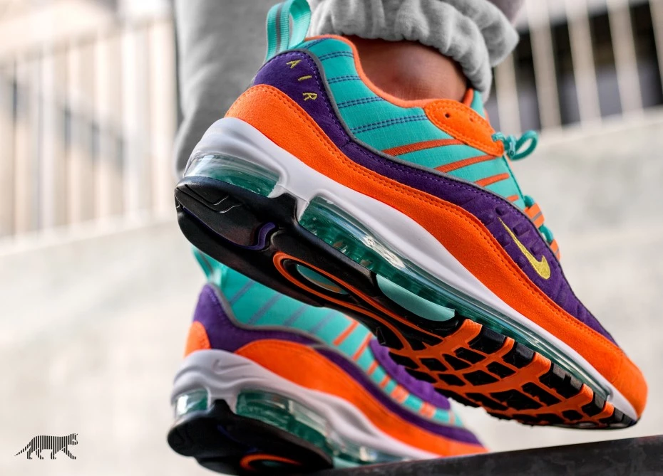 The best on feet images of the Air Max 98 Miami Dead Stock