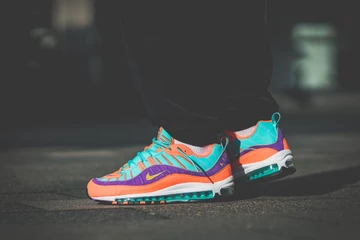 Die besten on-feet Bilder des Air Max 98 Miami