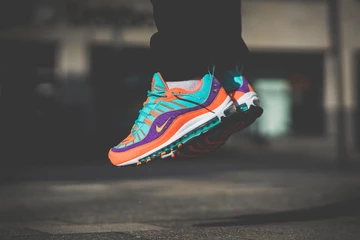 Die besten on-feet Bilder des Air Max 98 Miami