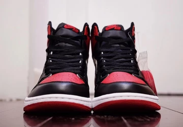 Nike Air Jordan 1 Bred Toe