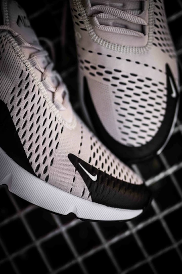 Nike Air Max 270 Hot Punch - detailed look