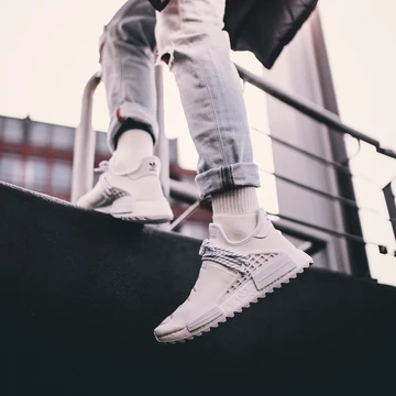 Die besten on-feet Bilder des adidas x Pharrell Hu NMD Trail Ho