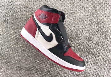 Nike Air Jordan 1 Bred Toe