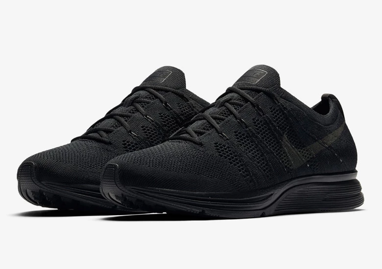 Nike Flyknit Trainer Triple Black AH8396 004 Dead Stock