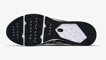 Nike Flyknit Trainer Oreo