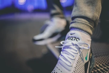 Nike Air Max 270 Mint - on feet